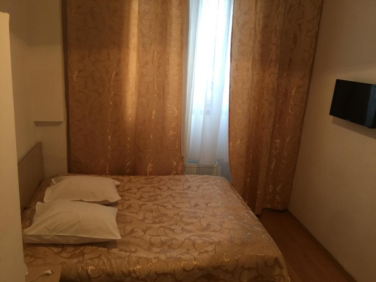 Hotel Rares Botosány Kültér fotó