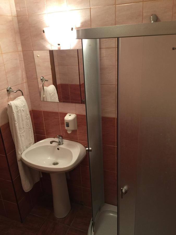Hotel Rares Botosány Kültér fotó