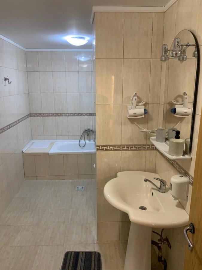 Hotel Rares Botosány Kültér fotó