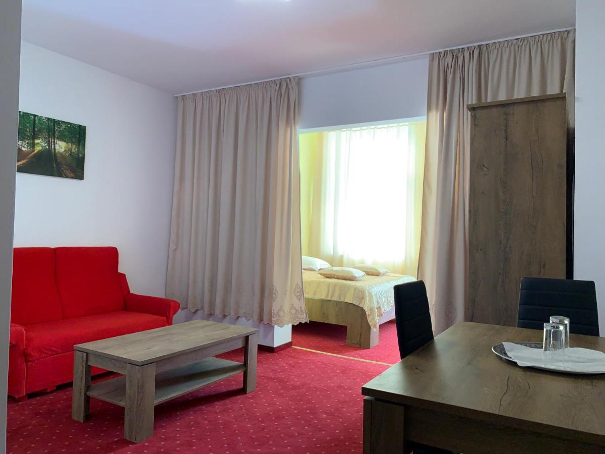 Hotel Rares Botosány Kültér fotó